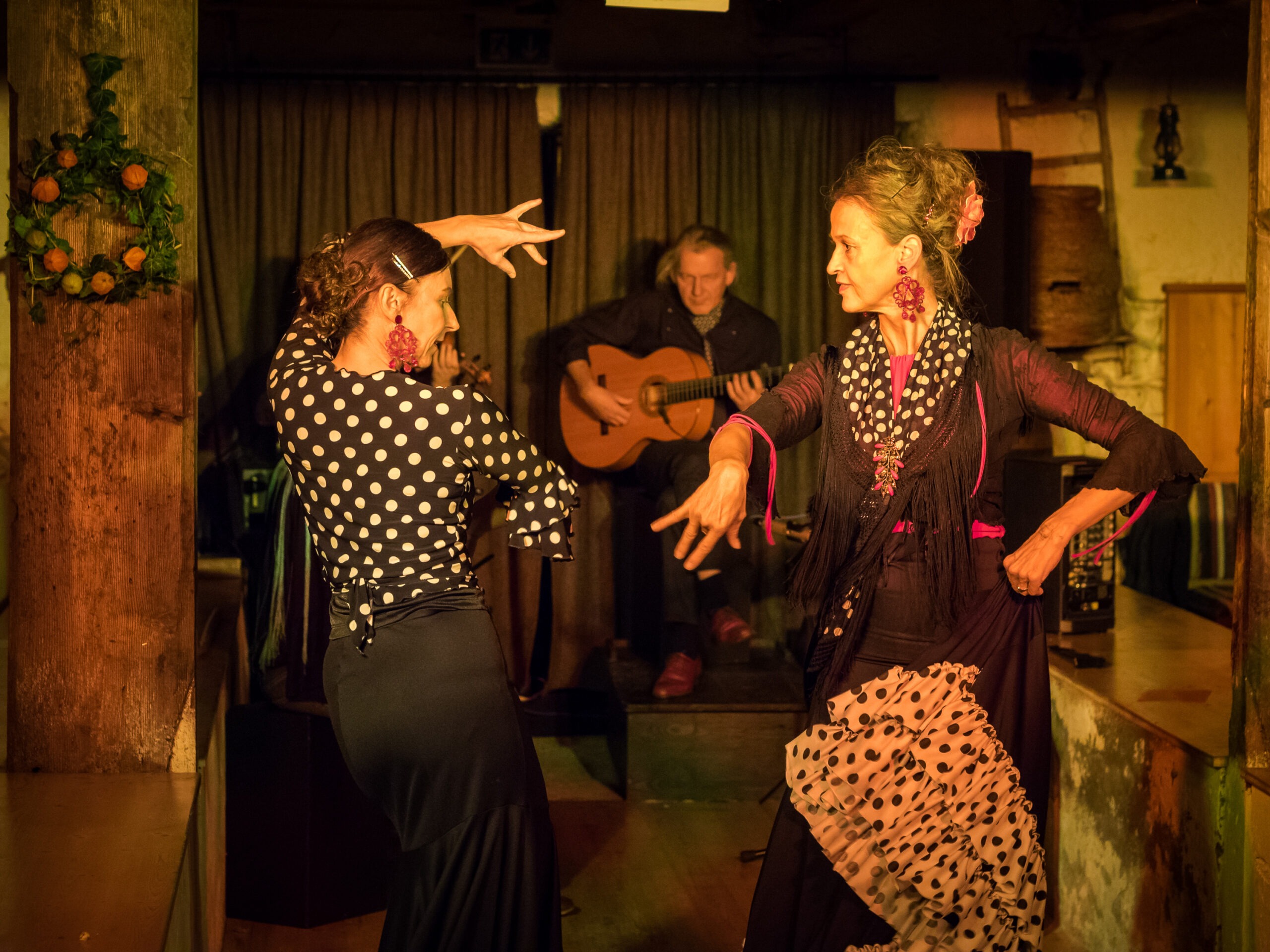 Flamenco am Turm - Flamenco Encantando - Konzert - Sommer 2024 - Turm 20 Theater & Kulturverein Linz